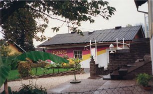 Salon nach Umbau aussen